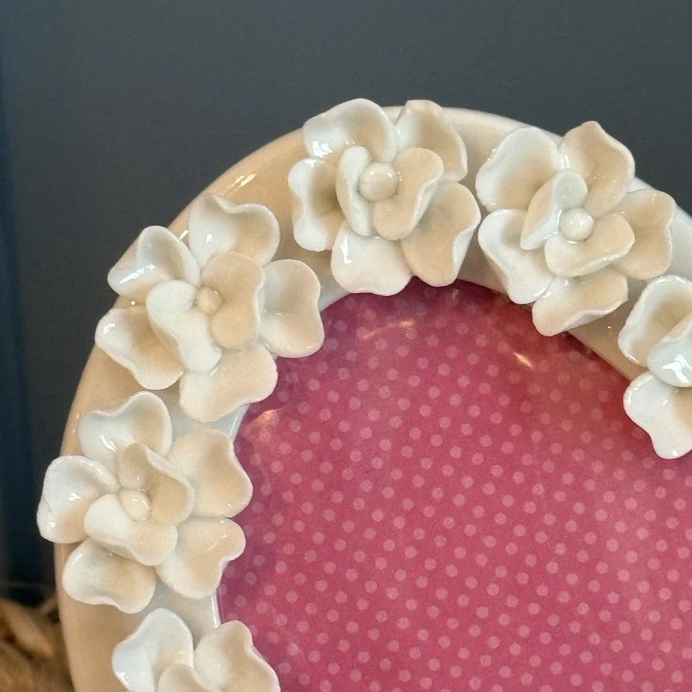 Ceramic Heart Photo Frame White Floral Wedding Valentine‎ Cottagecore 7.5